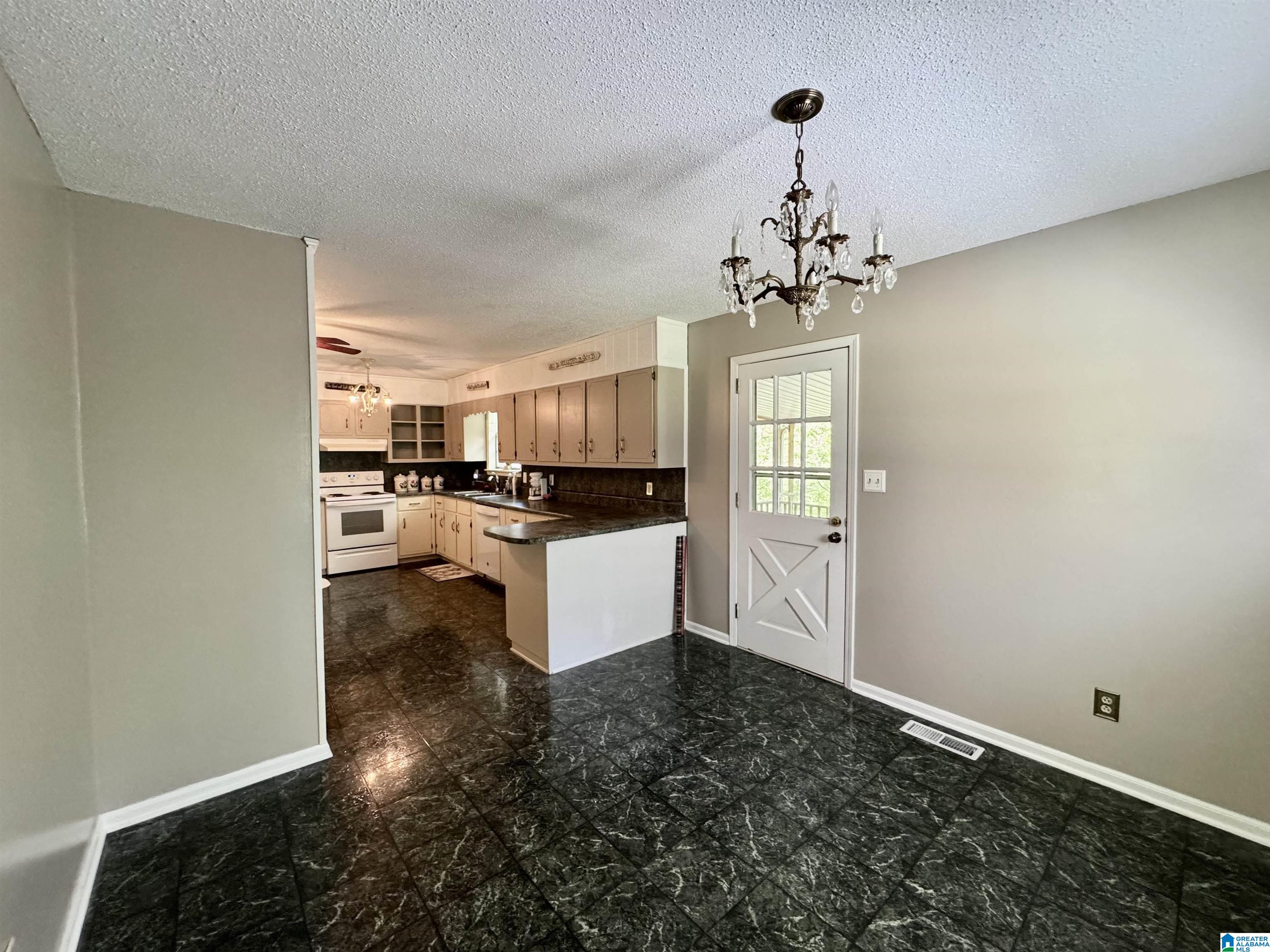 444 Mill Creek Road Warrior, AL 35180 - Photo 18 of 46