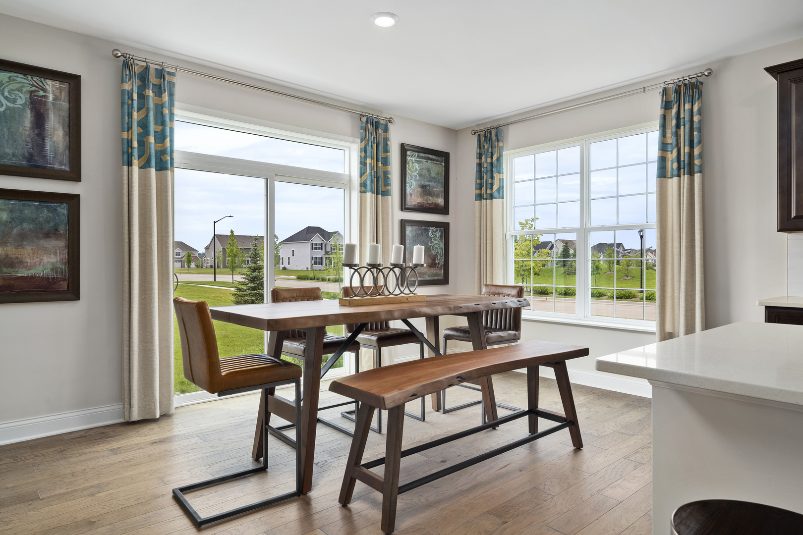 3672 Edelweiss Road Elgin, IL 60124 - Photo 10 of 38