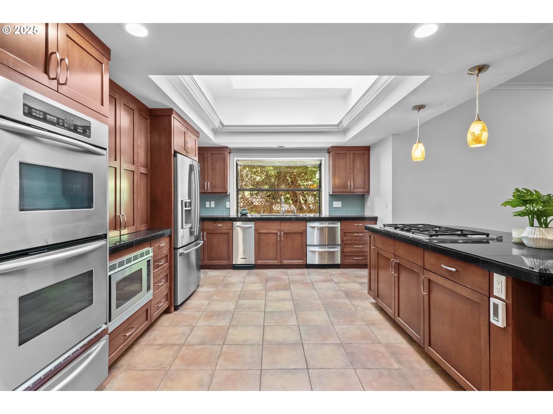 604 Southwest Arboretum Circle Portland, OR 97221 - Photo 13 of 40