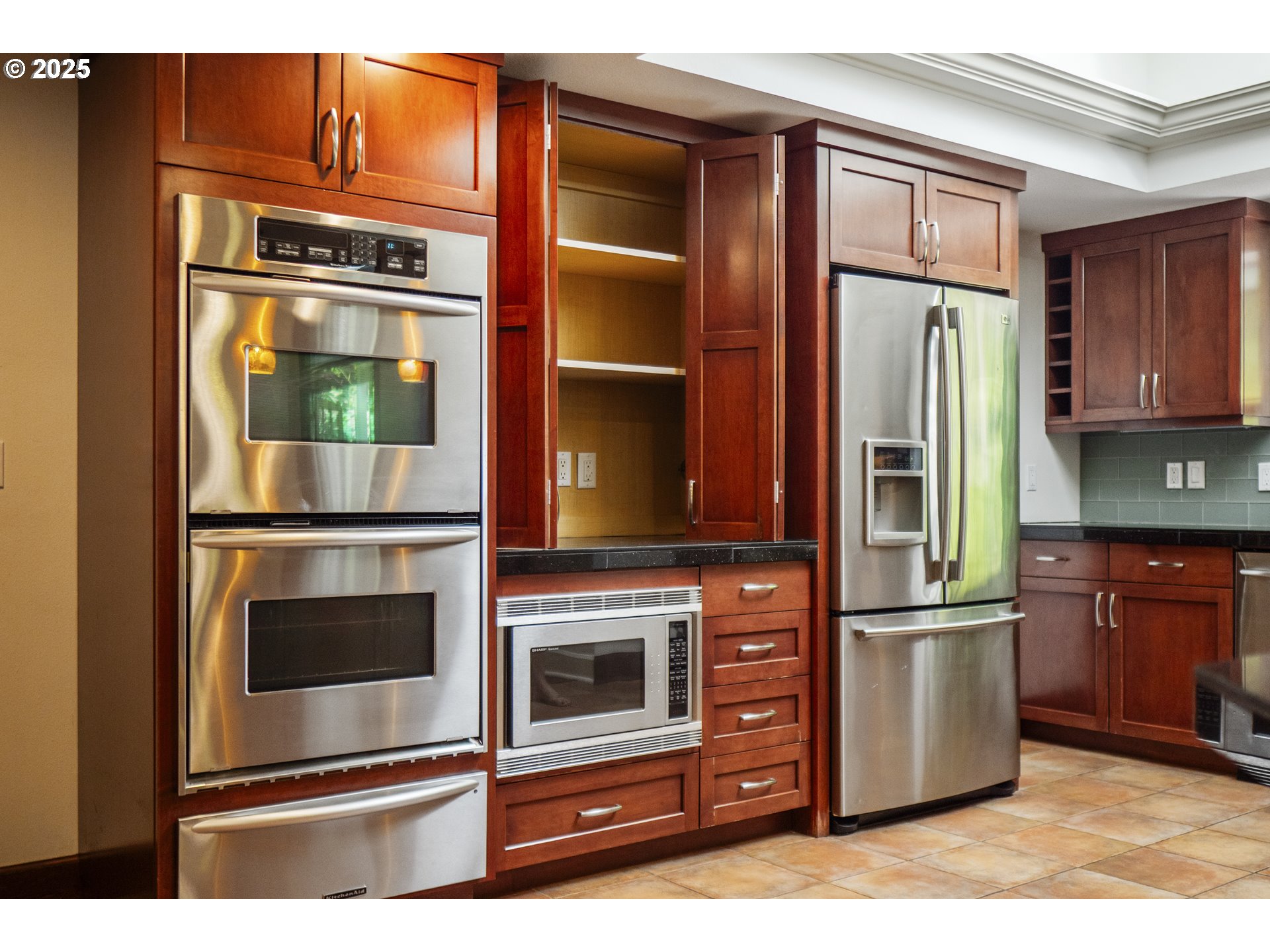 604 Southwest Arboretum Circle Portland, OR 97221 - Photo 14 of 40