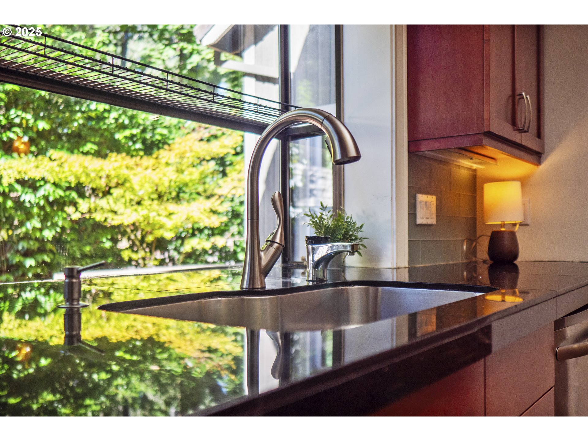 604 Southwest Arboretum Circle Portland, OR 97221 - Photo 15 of 40