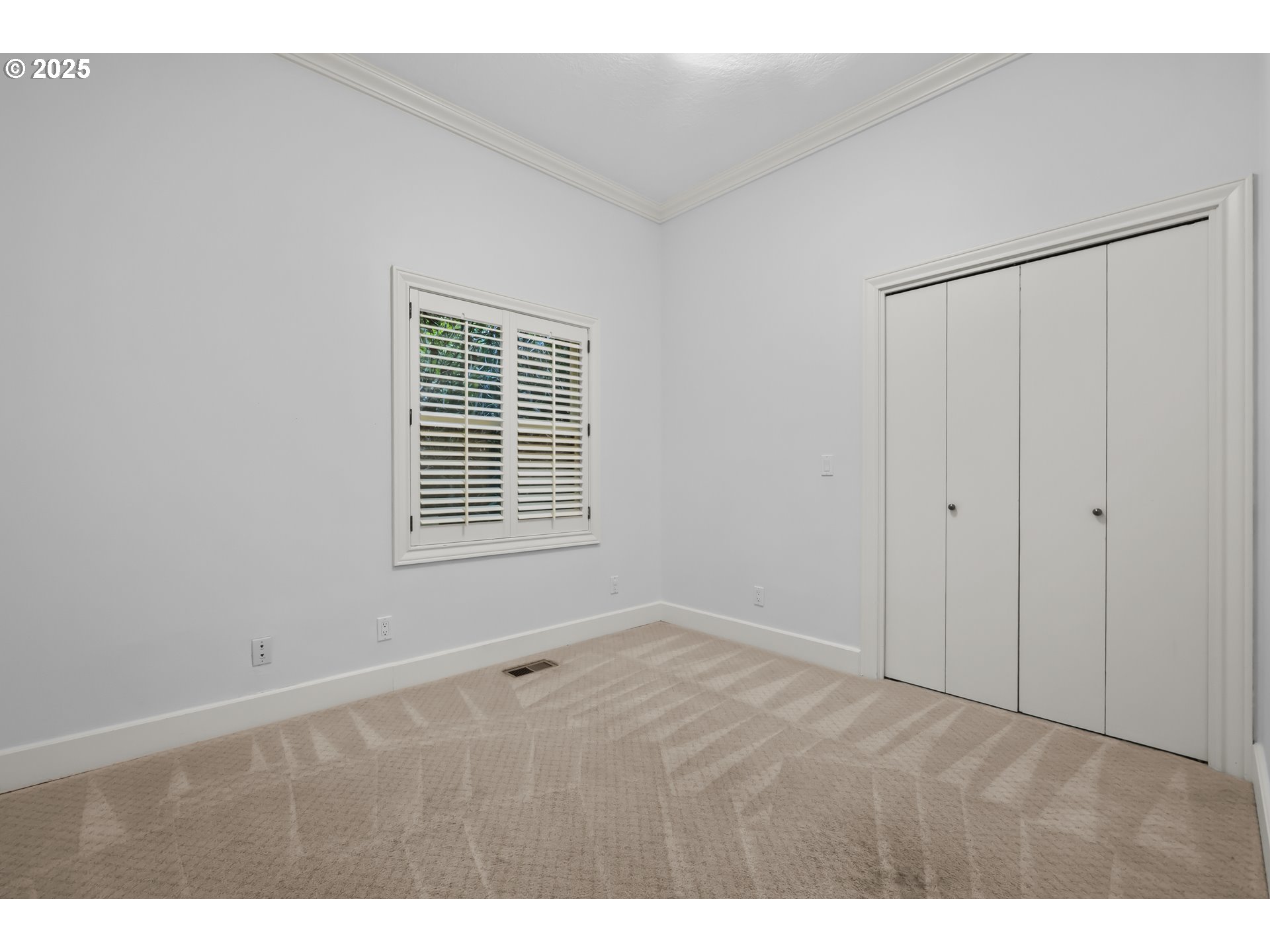 604 Southwest Arboretum Circle Portland, OR 97221 - Photo 31 of 40