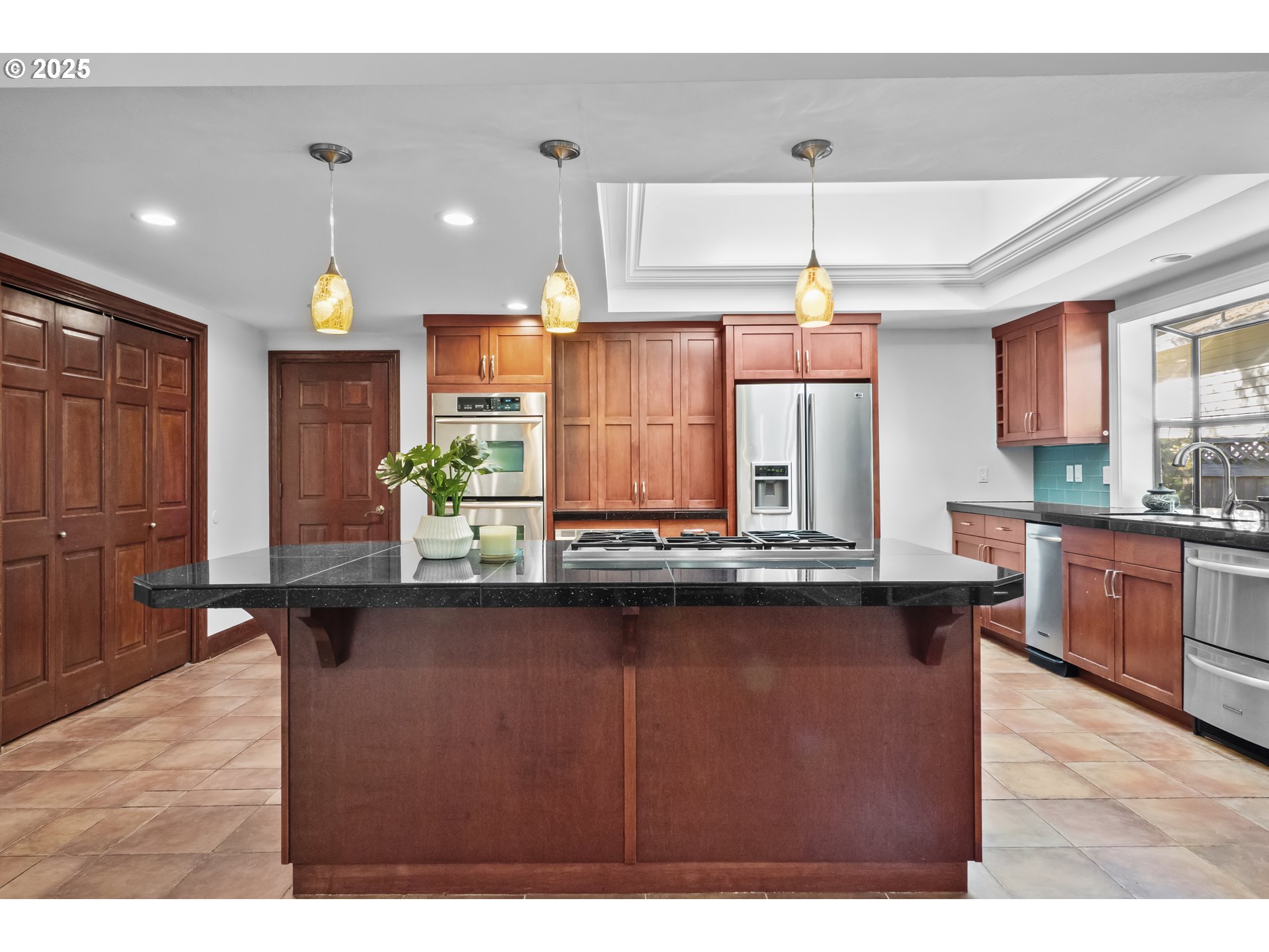 604 Southwest Arboretum Circle Portland, OR 97221 - Photo 8 of 40