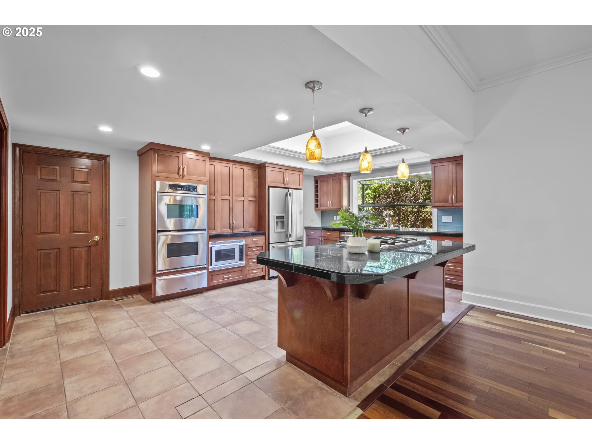 604 Southwest Arboretum Circle Portland, OR 97221 - Photo 9 of 40