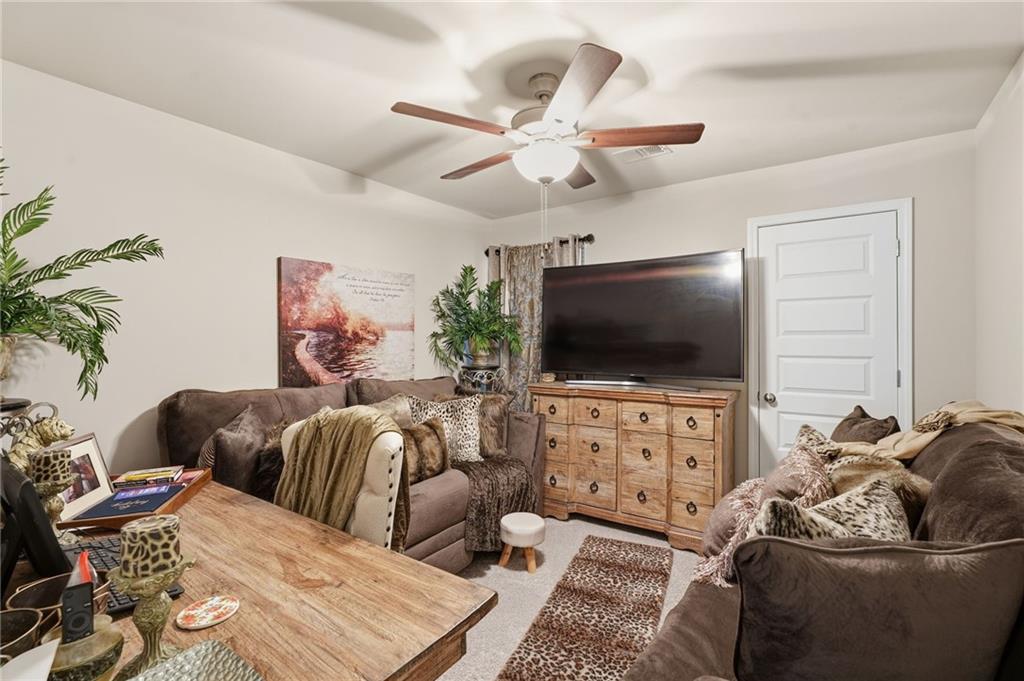 145 Hunts Mill Circle Griffin, GA 30224 - Photo 3 of 25