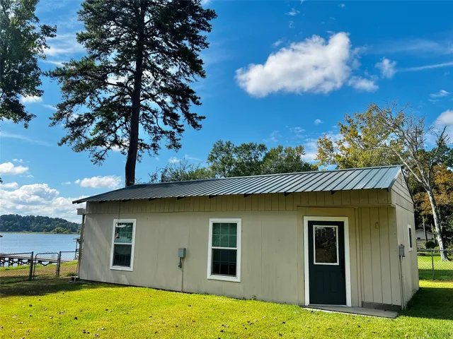 $598,000 | 10040 Highway 87 South, Hemphill, TX 75948