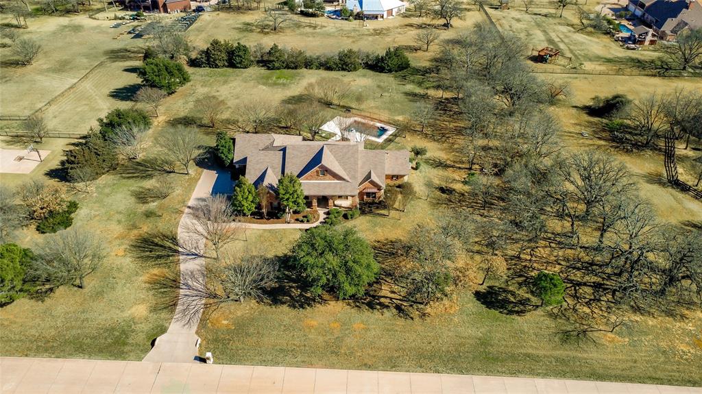 326 West Hickory Ridge Circle Argyle, TX 76226 - Photo 3 of 40