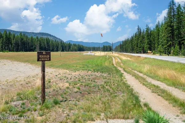 $298,000 | 6 Brown Bear Drive, Nordman, ID 83848