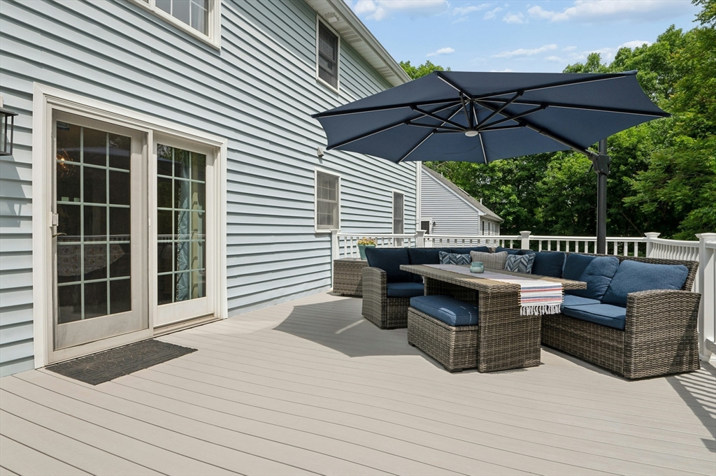 158 Copperfield Road Worcester, MA 01602 - Photo 37 of 42