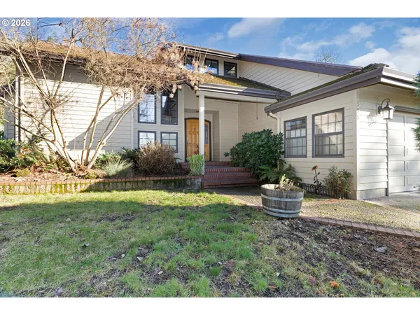 $699,900 | 598 Winter Creek Lane, Roseburg, OR 97471