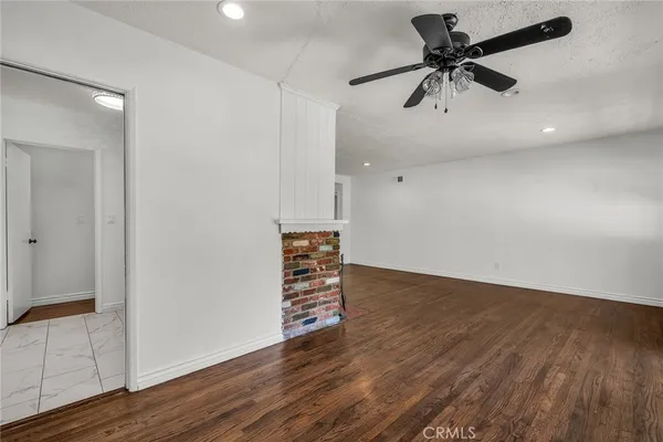 $4,600 | 6139 Tampa Avenue, Tarzana, CA 91335