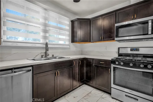 $4,600 | 6139 Tampa Avenue, Tarzana, CA 91335