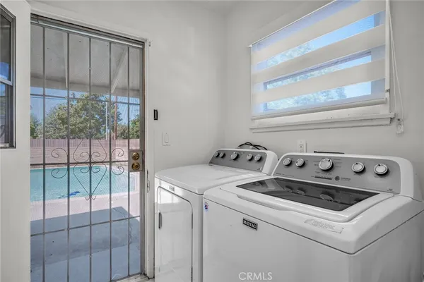 $4,600 | 6139 Tampa Avenue, Tarzana, CA 91335