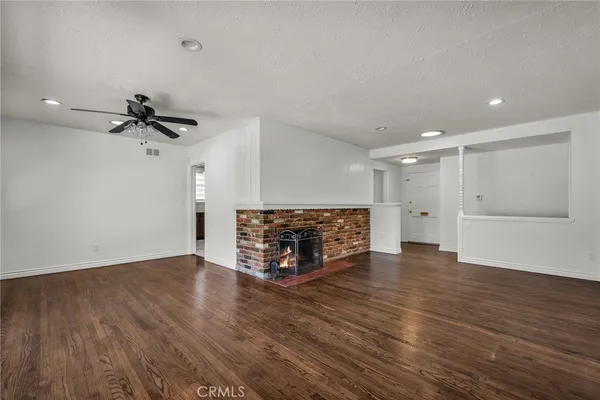 $4,600 | 6139 Tampa Avenue, Tarzana, CA 91335