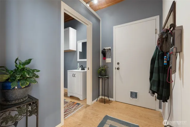 $799,900 | 997 Burnt Ridge Road, Onalaska, WA 98570