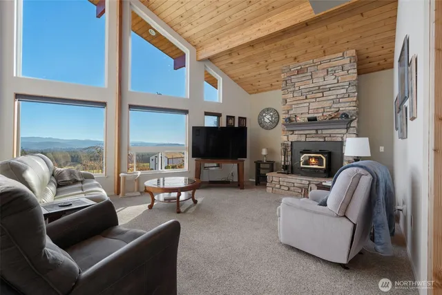 $799,900 | 997 Burnt Ridge Road, Onalaska, WA 98570