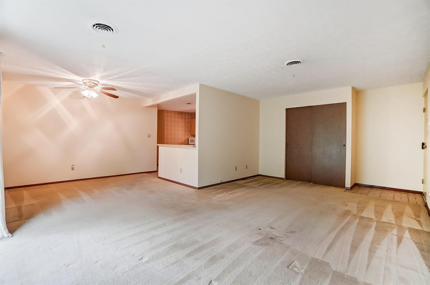 6604 Hearne Road, Unit 59 Cincinnati, OH 45248 - Photo 5 of 28