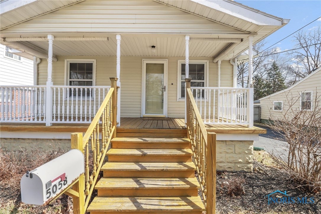 5058 Rowland Road Toledo, OH 43613 - Photo 4 of 32 Gallery Image 4