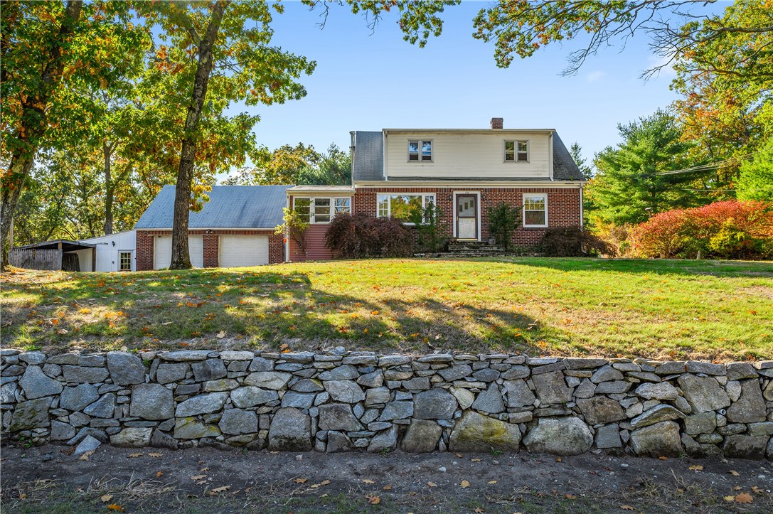 178 Old County Road Smithfield, RI 02917 - Photo 1 of 32