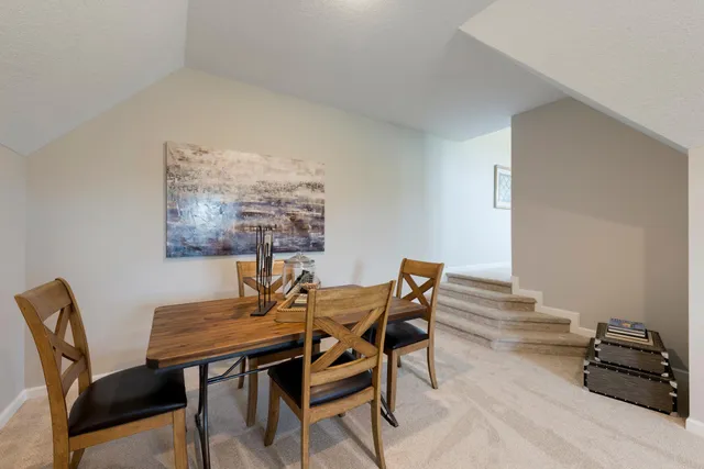 $1,175,000 | 725 Crest Curve, Hudson, WI 54016