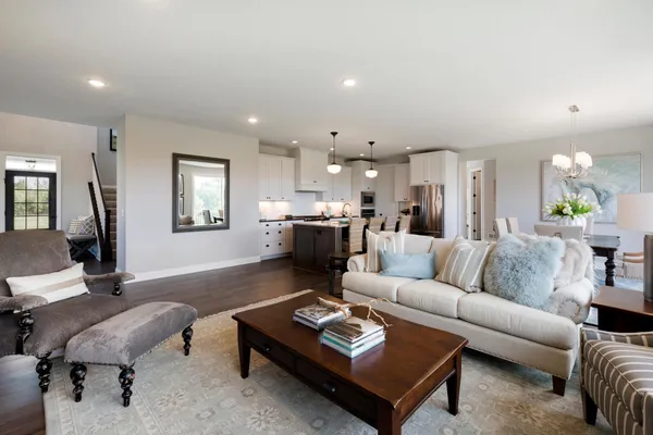 $1,175,000 | 725 Crest Curve, Hudson, WI 54016