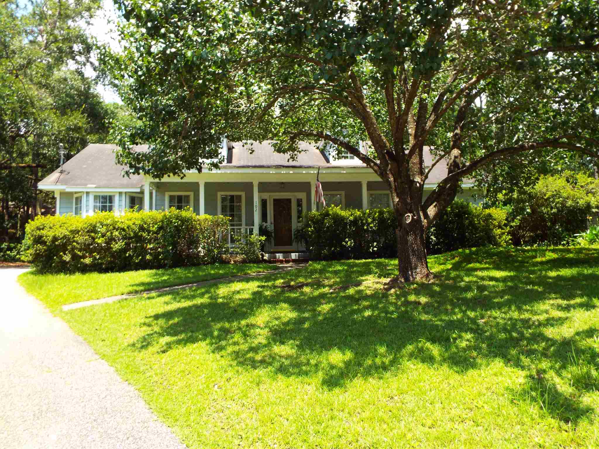 102 Highland Circle Daphne, AL 36526 - Photo 1 of 20