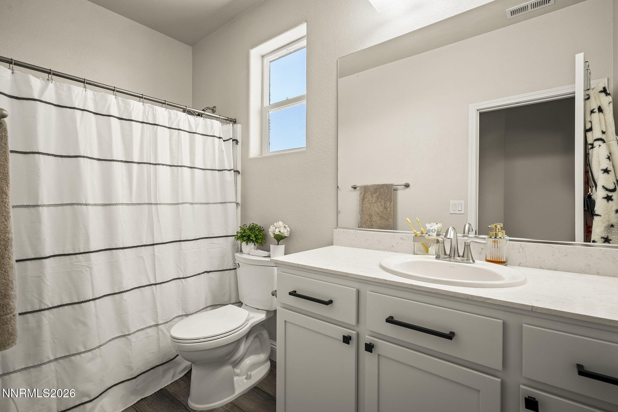 2250 Symphony Way Reno, NV 89521 - Photo 27 of 37 30-web-or-mls-_DSC4560