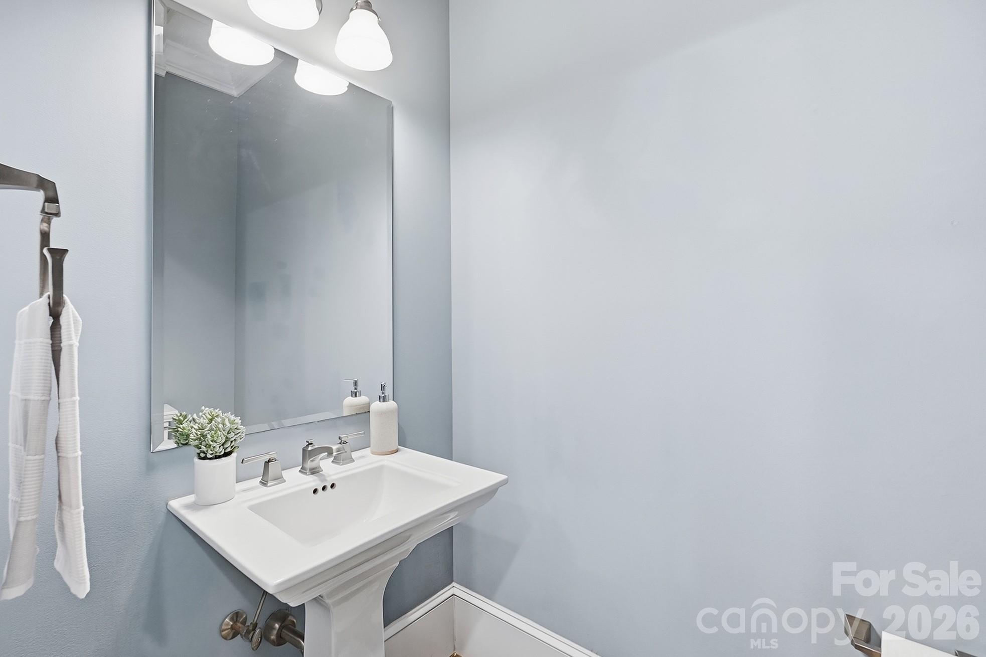 509 Orient Road Charlotte, NC 28211 - Photo 17 of 41