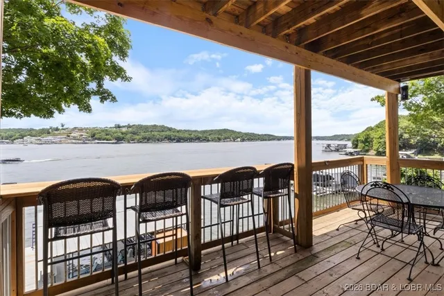 $499,900 | 27420 Cross Lane Circle, Barnett, MO 65011