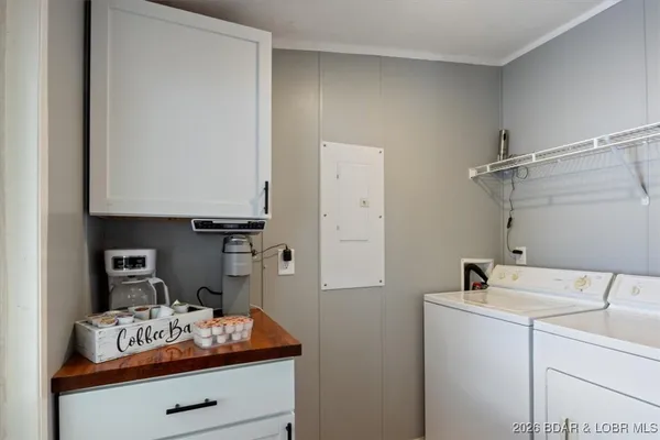 $498,900 | 27420 Cross Lane Circle, Barnett, MO 65011