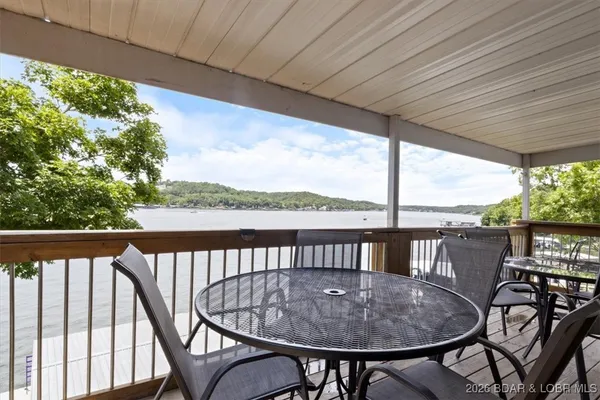 $498,900 | 27420 Cross Lane Circle, Barnett, MO 65011