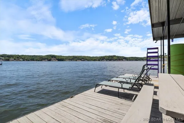 $498,900 | 27420 Cross Lane Circle, Barnett, MO 65011