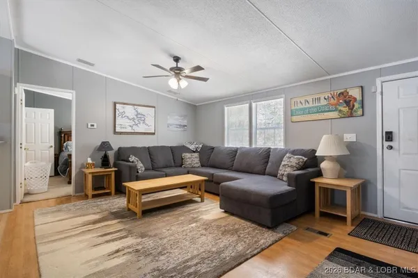 $498,900 | 27420 Cross Lane Circle, Barnett, MO 65011