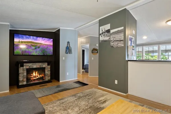 $498,900 | 27420 Cross Lane Circle, Barnett, MO 65011