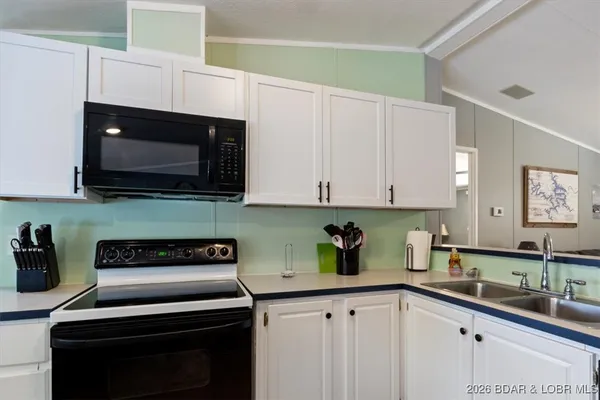 $498,900 | 27420 Cross Lane Circle, Barnett, MO 65011