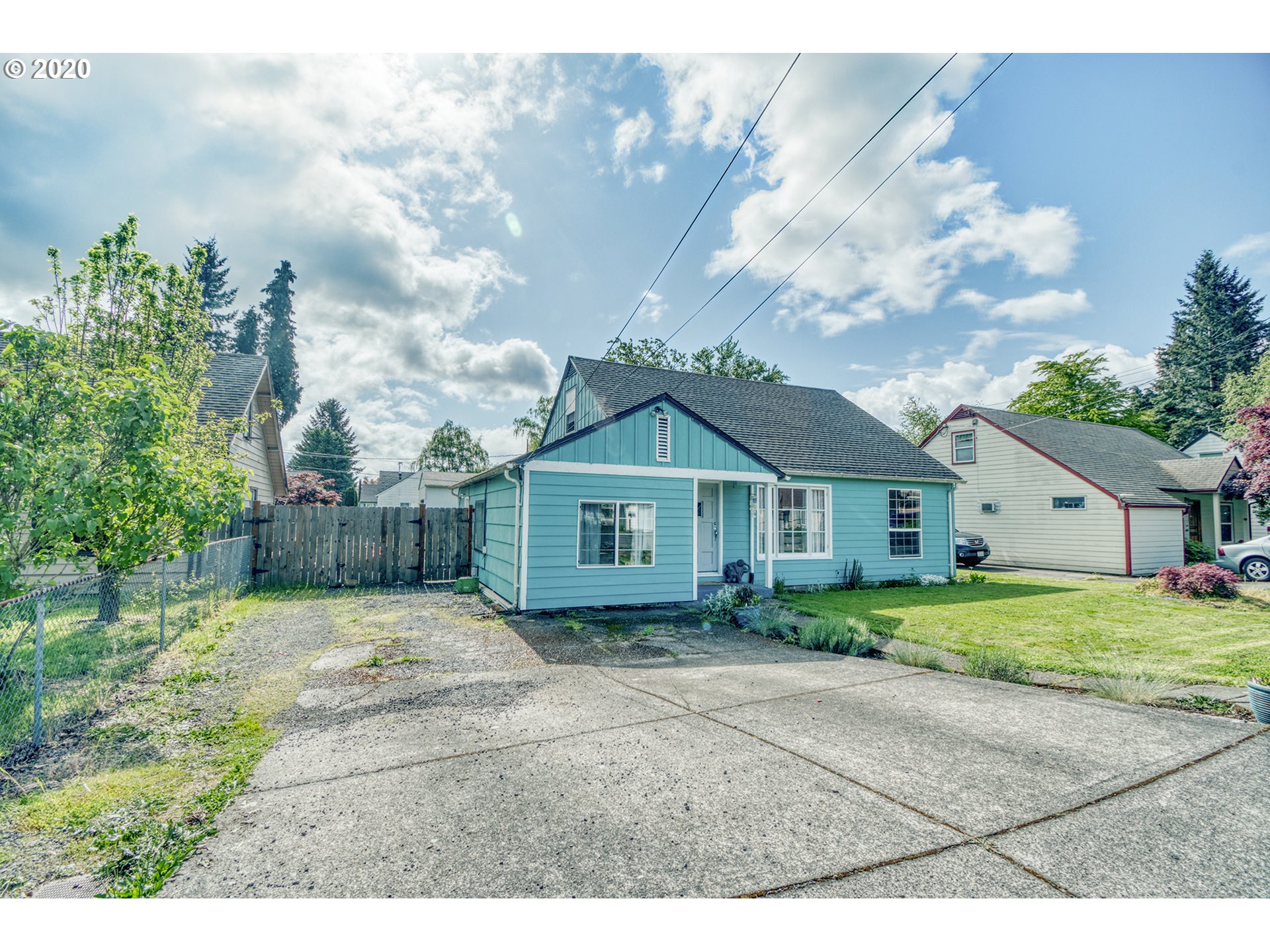 154 Northeast Whitney Street Camas, WA 98607 - Photo 3 of 32