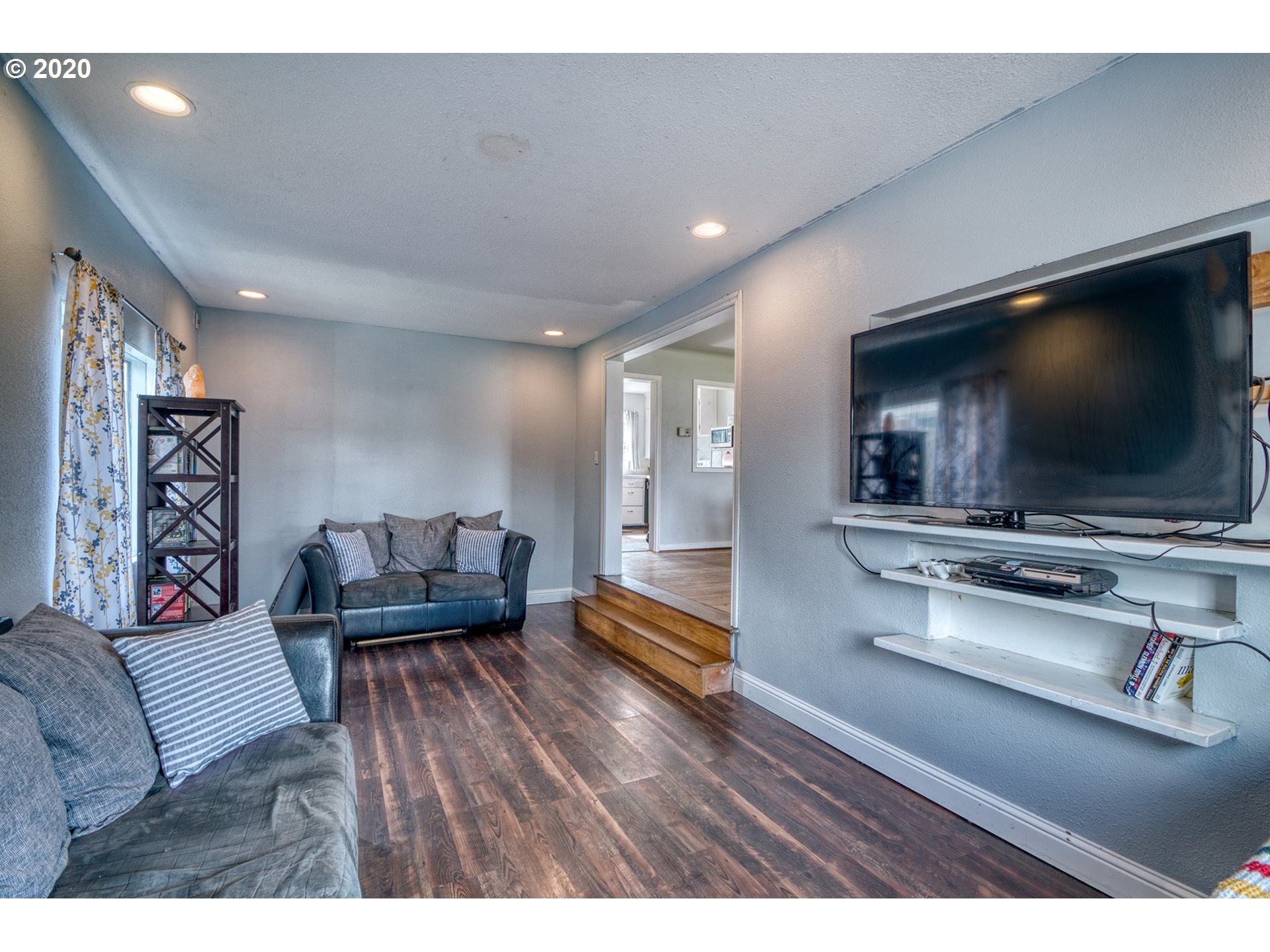 154 Northeast Whitney Street Camas, WA 98607 - Photo 9 of 32