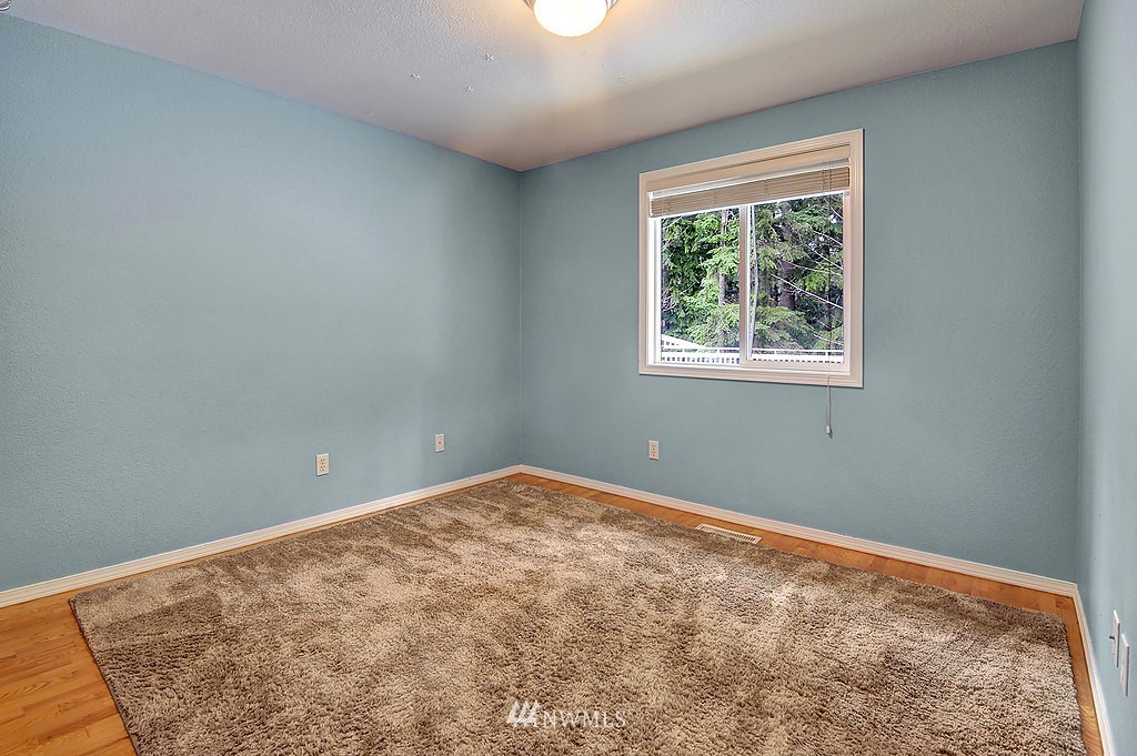 13808 Southeast 141st Street Renton, WA 98059 - Photo 15 of 17