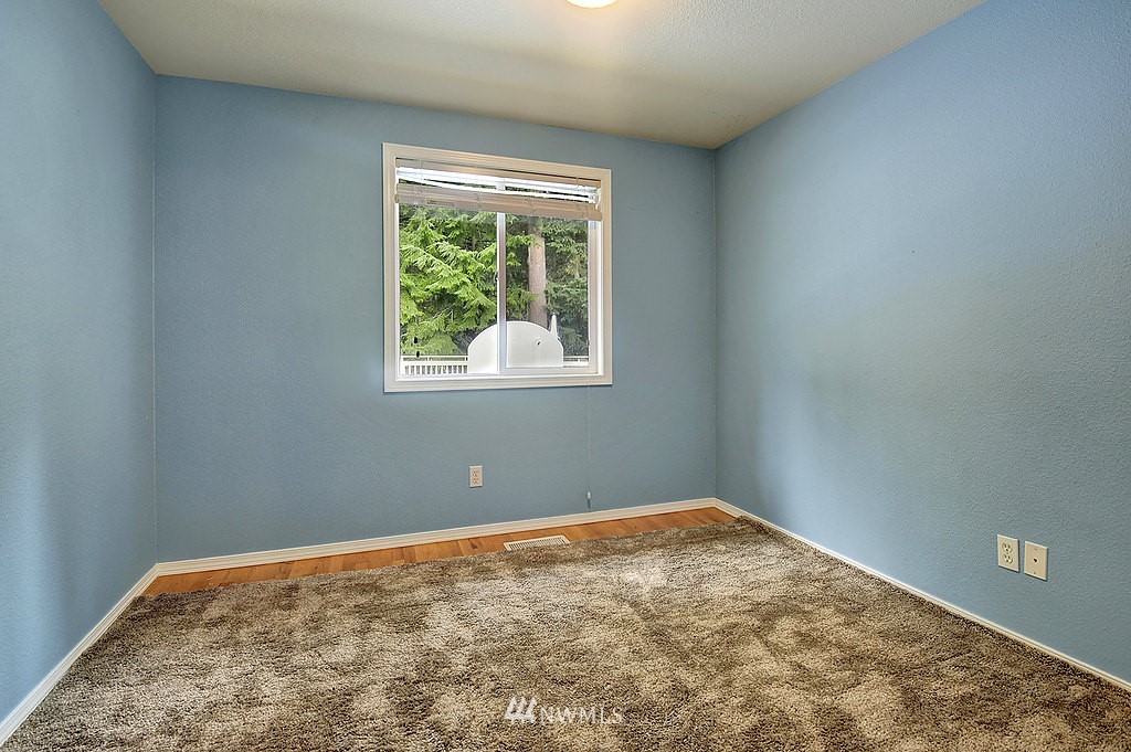 13808 Southeast 141st Street Renton, WA 98059 - Photo 16 of 17