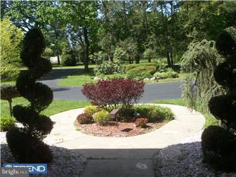 2265 Pioneer Road Hatboro, PA 19040 - Photo 2 of 12 Exterior Front