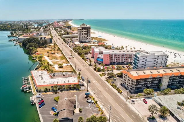 $4,000 | 4103 Gulf Boulevard, Unit 205, St. Pete Beach, FL 33706