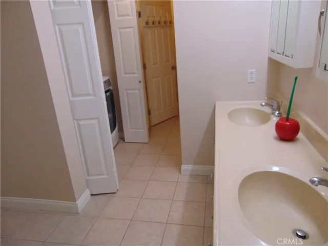 $5,000 | 1401 Kenneth Drive, Tustin, CA 92780