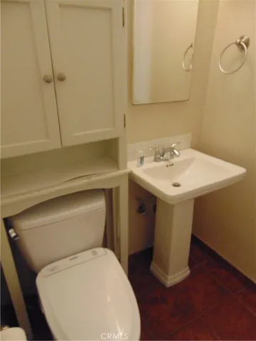 $5,000 | 1401 Kenneth Drive, Tustin, CA 92780