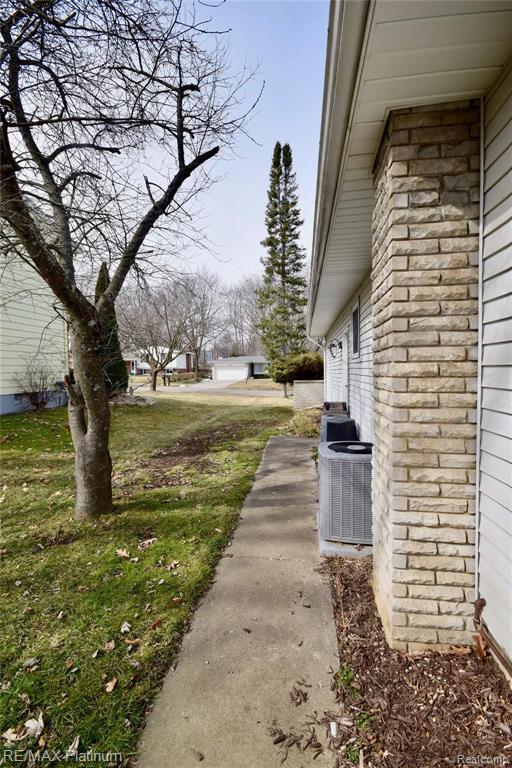 413 Holland Road Flushing, MI 48433 - Photo 41 of 46