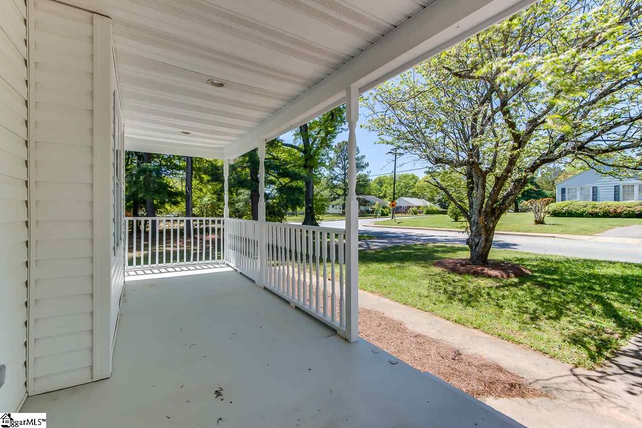 311 Old Augusta Road Greenville, SC 29605 - Photo 2 of 32 Gallery Image 2