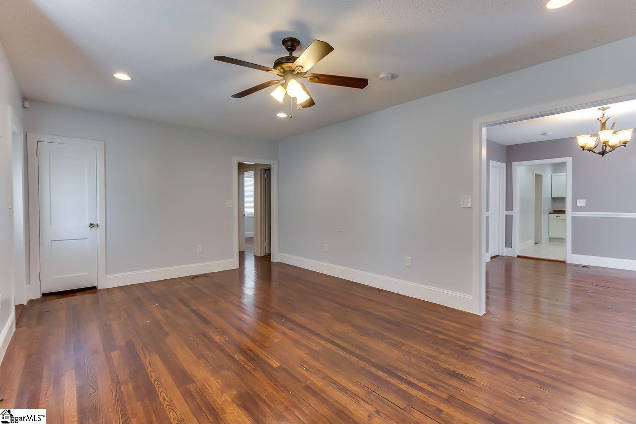 311 Old Augusta Road Greenville, SC 29605 - Photo 5 of 32 Gallery Image 5