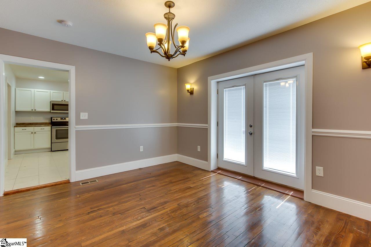 311 Old Augusta Road Greenville, SC 29605 - Photo 7 of 32 Gallery Image 7