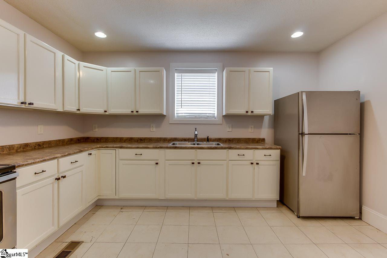 311 Old Augusta Road Greenville, SC 29605 - Photo 10 of 32 Gallery Image 10