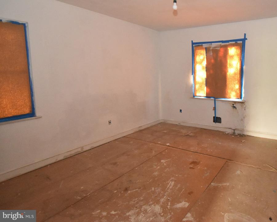 300 East Schuyler Road Silver Spring, MD 20901 - Photo 5 of 8