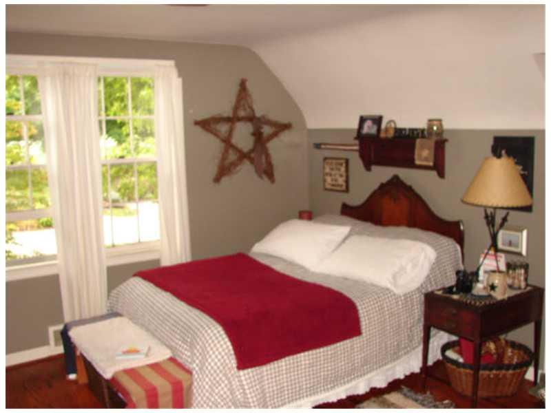 1123 Old Princeton Road New Castle, PA 16101 - Photo 6 of 9 Bedroom.